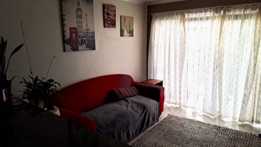 2 Bedroom Property for Sale in Buh Rein Estate Western Cape